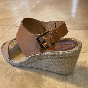 Soludos 2 color espadrille and leather sandals